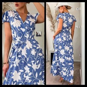 Estee Brown Blue Floral Belted Front Wrap Maxi Dress Small/Medium